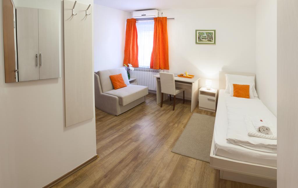 Rooms Lidija Ζάγκρεμπ Εξωτερικό φωτογραφία
